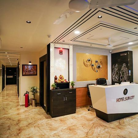 Hotel Suncity 아흐메다바드 외부 사진
